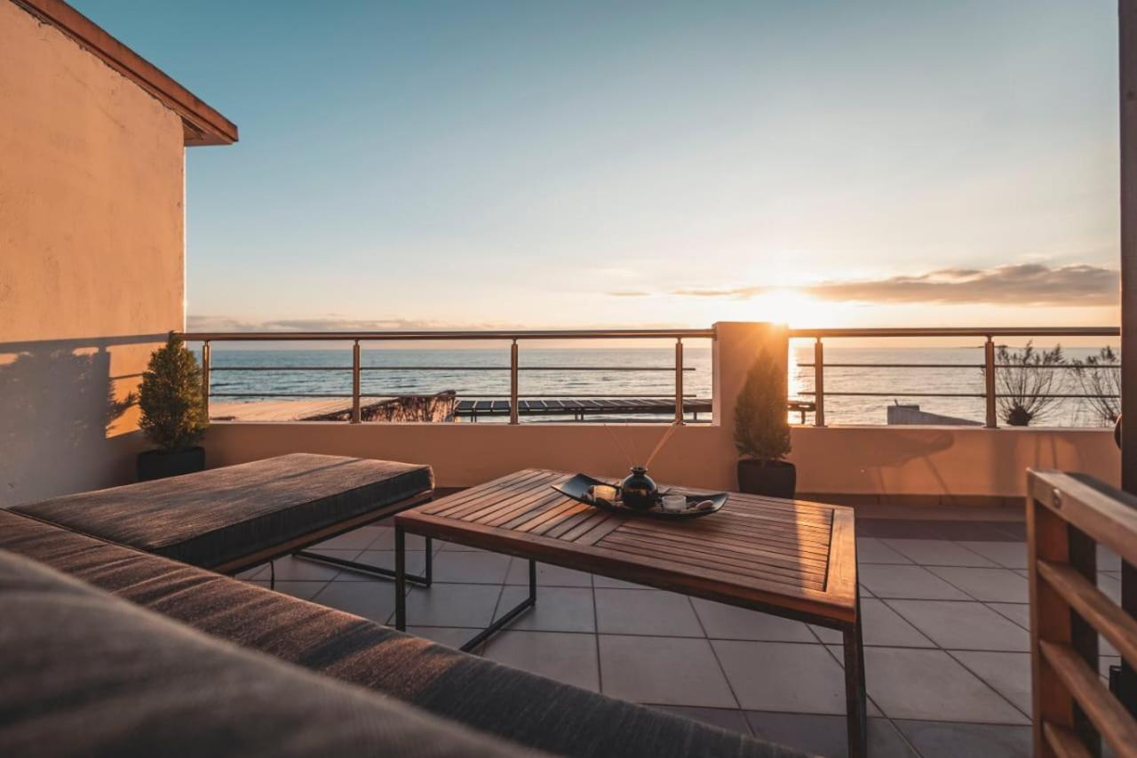 Sunset House *